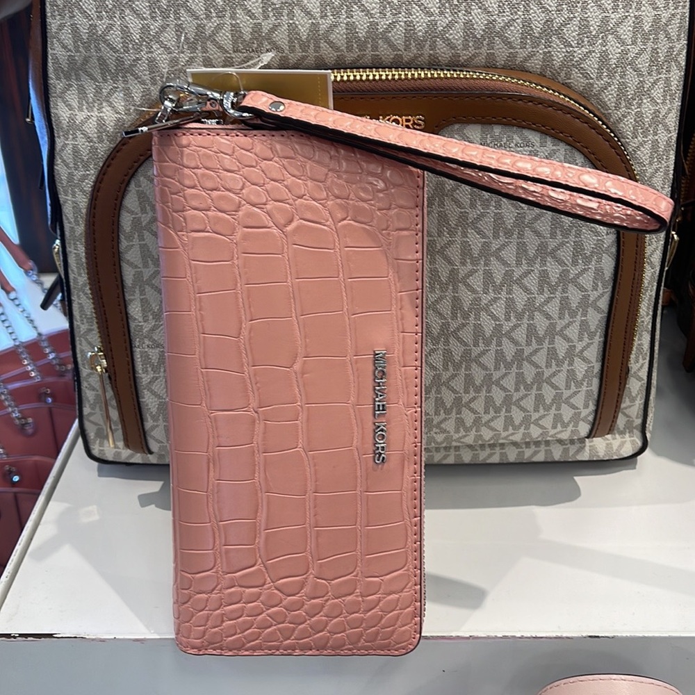 Michael Kors Large Jet Set Travel Continental Wristlet Phone Holder Case Wallet